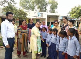 जिला शिक्षा अफसर ने विजेता खिलाडिय़ों का किया समान