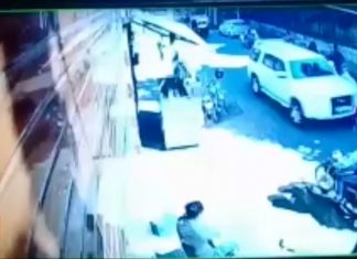 सीसीटीवी / स्कूल के मैन गेट पर गार्ड नहीं था, दौड़कर बीच सड़क आए प्री-नर्सरी के स्टूडेंट को कार ने कुचला