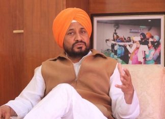 कोरोना पर सियासत:ओमिक्रॉन की सख्ती को पंजाब के CM चन्नी ने बताया चुनाव टालने की साजिश